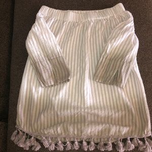 Hanna Size Small Off the Shoulder Shirt